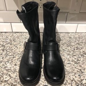 Frye Veronica Short Boot